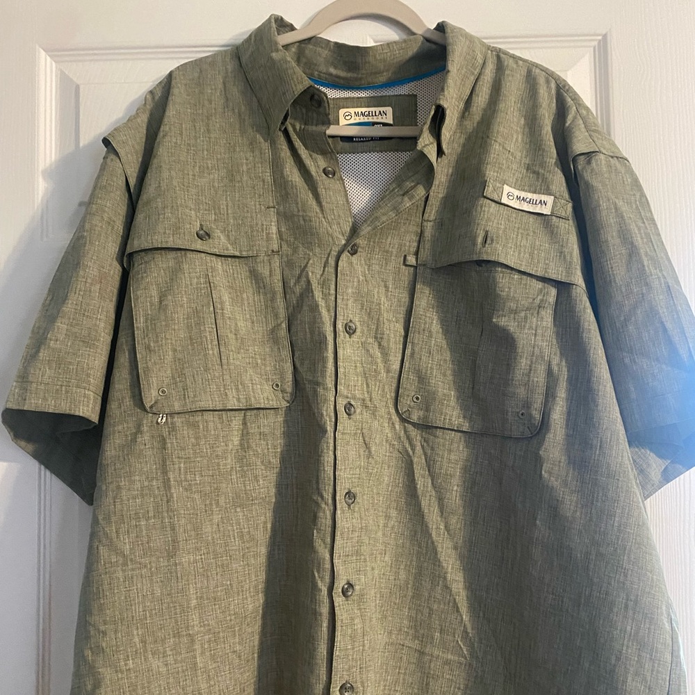 2xl Magellan fishing shirt. Light gray color. Great shape.